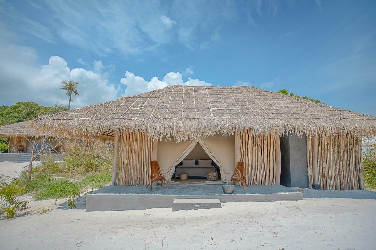 Hotel Tamu Koh Rong Pagoda Beach Exterior foto