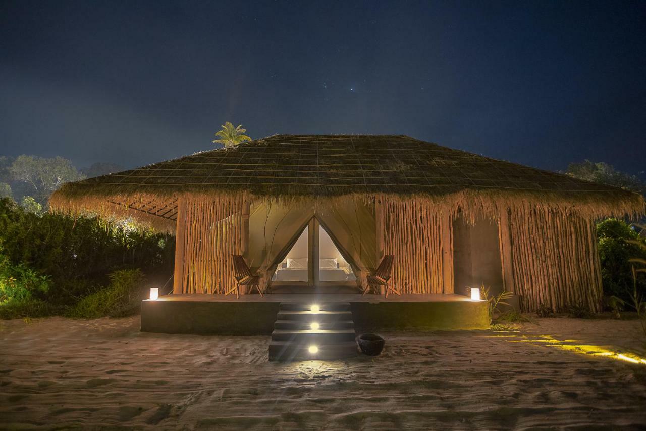 Hotel Tamu Koh Rong Pagoda Beach Exterior foto